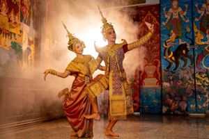 Ramayana show inclusief dinerbuffet