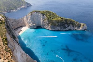 Navagio Beach vanaf de haven van Zakynthos