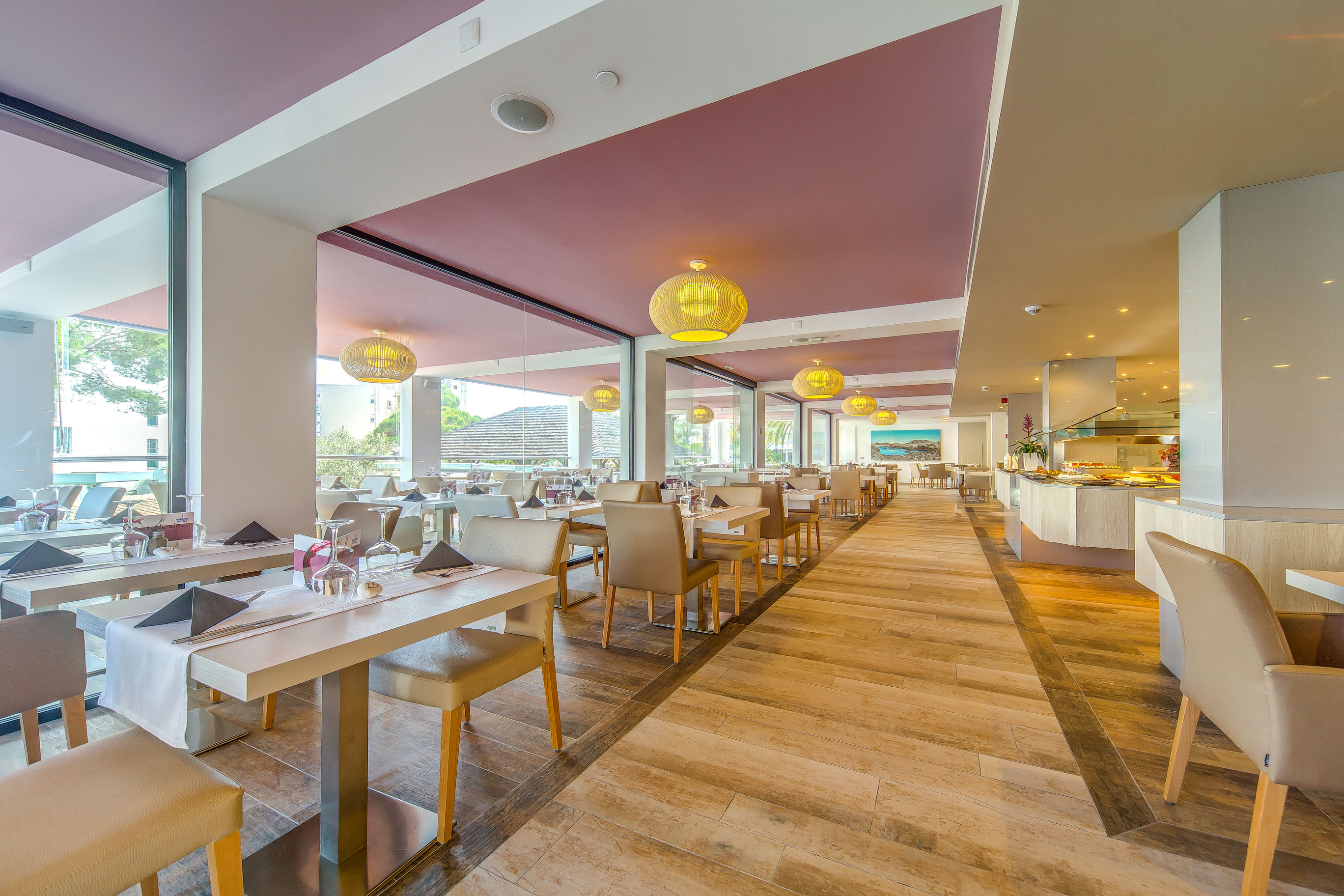 Marins Playa Aparthotel