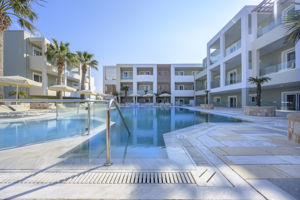 Mythos Suites Hotel & Apartments