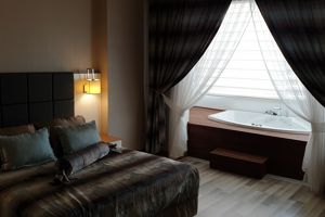 Xoria Deluxe Hotel