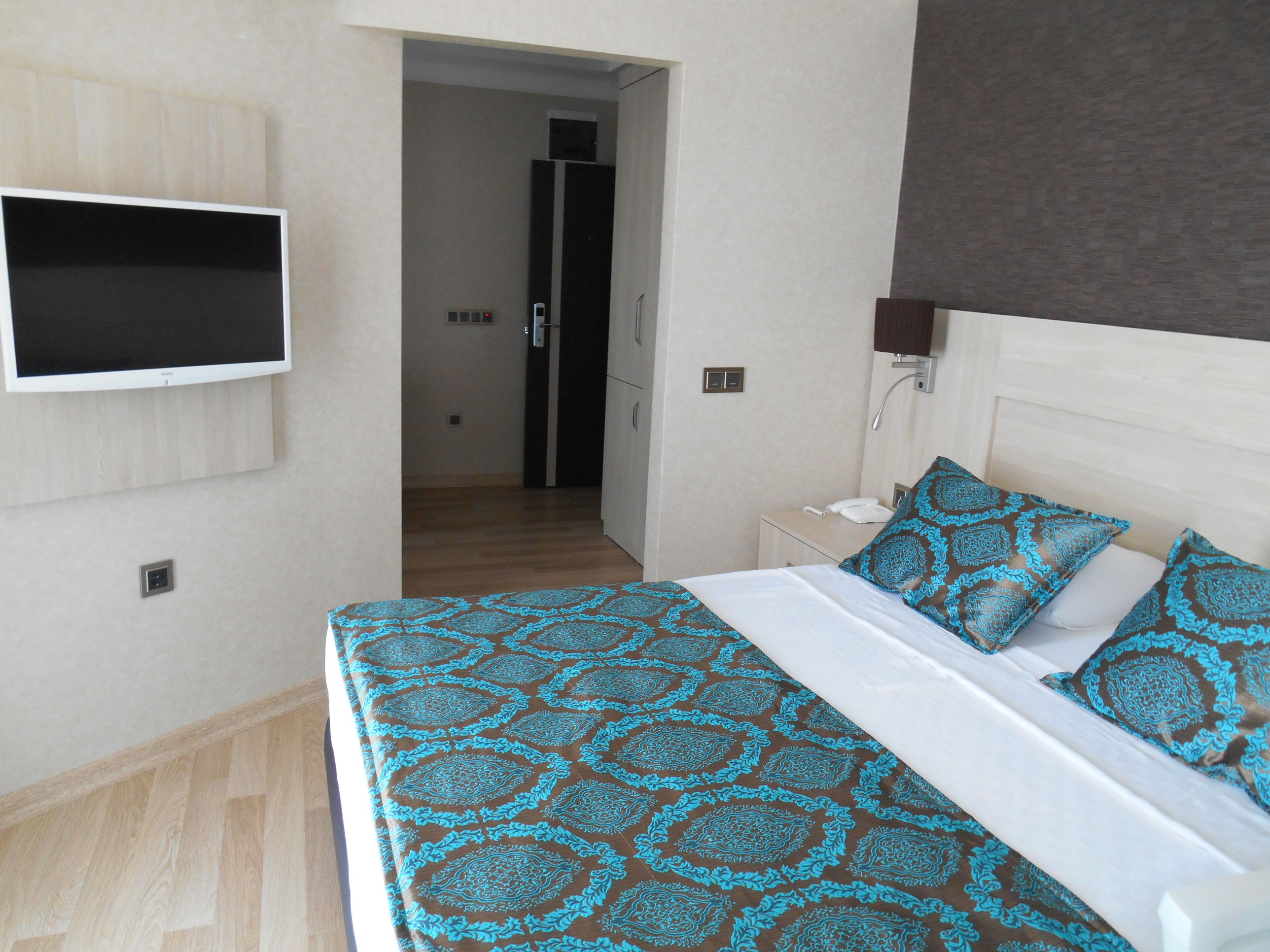 Parador Beach Hotel