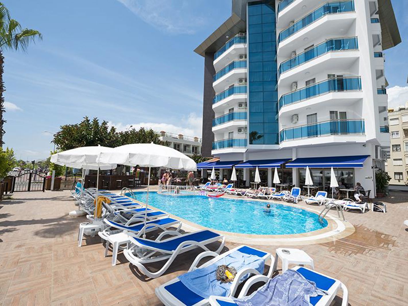 Meer info over Parador Beach Hotel  bij Corendon