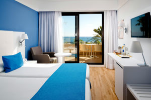 Alexandra Grand Teguise Playa