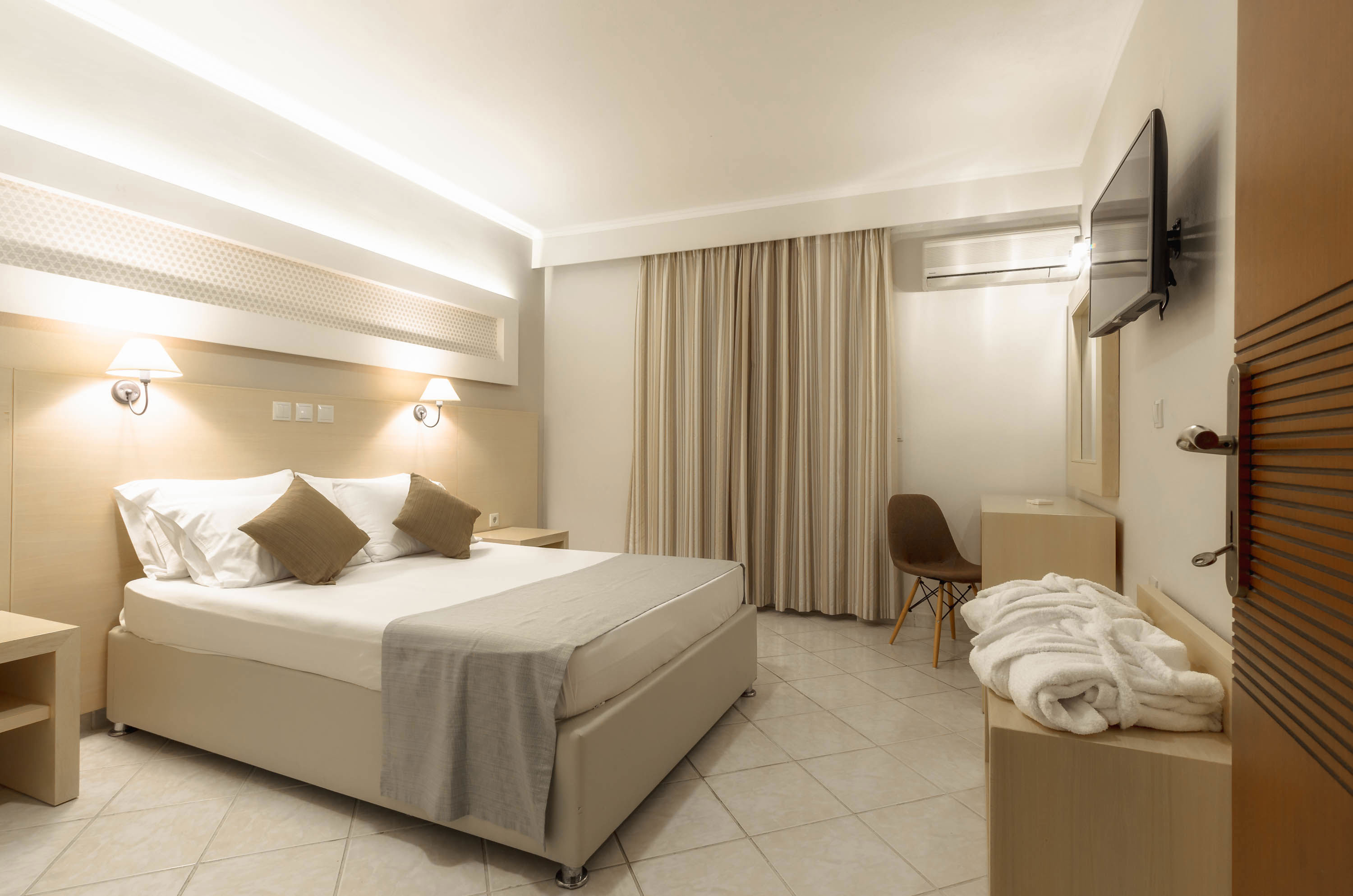 Karras Hotel