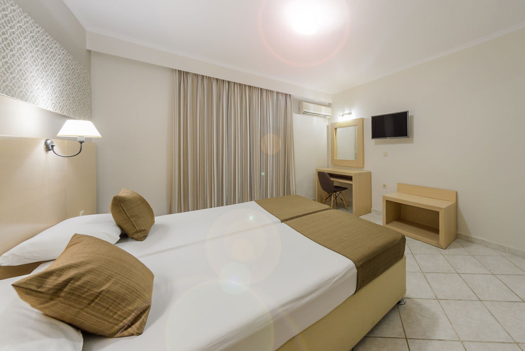 Karras Hotel