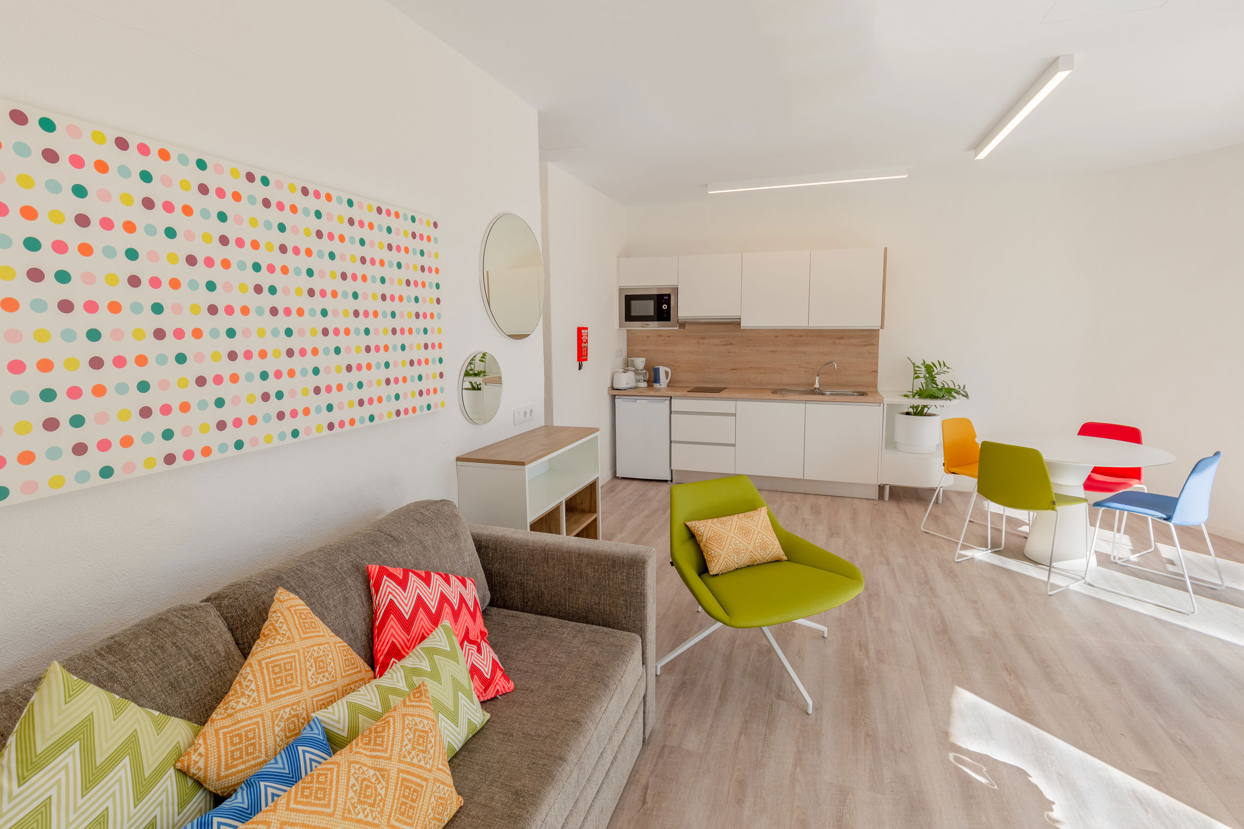 R2 Maryvent Beach Apartment