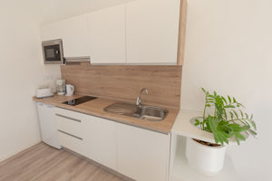 R2 Maryvent Beach Apartment