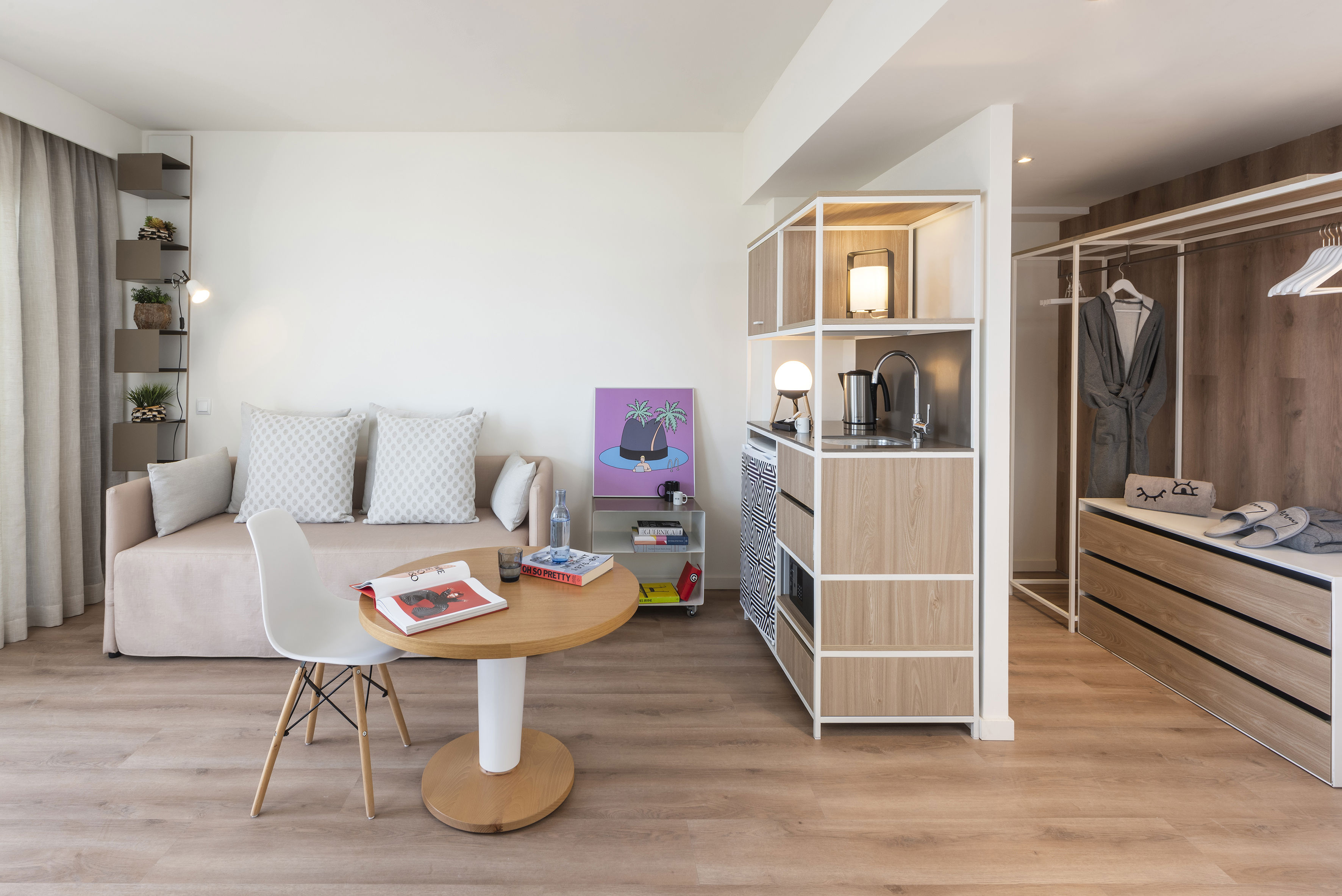 Innside by Melia Alcudia