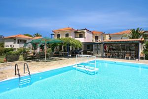 Pela Hotel