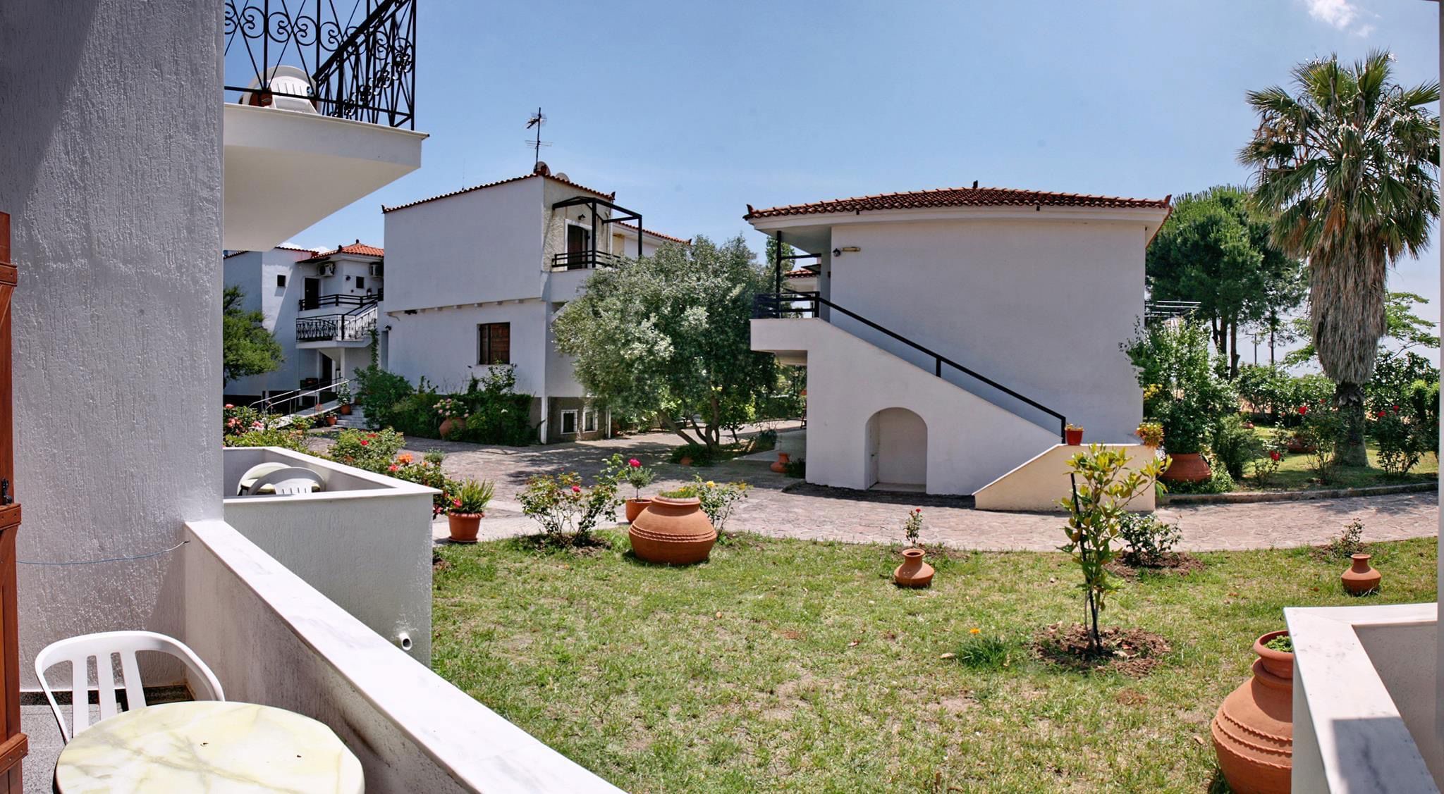Pela Hotel