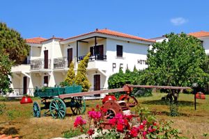 Pela Hotel