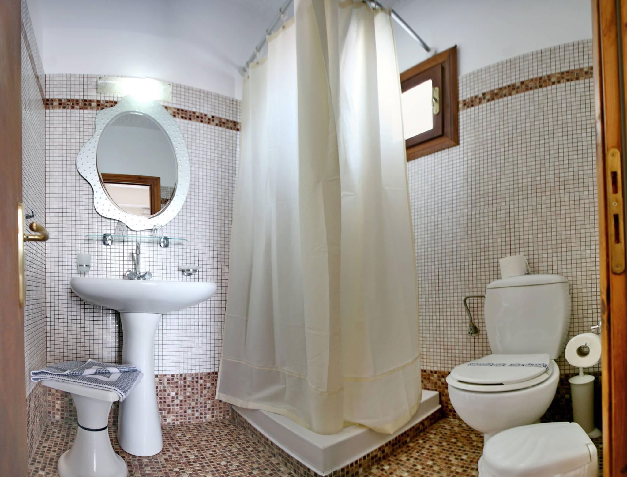 Pela Hotel