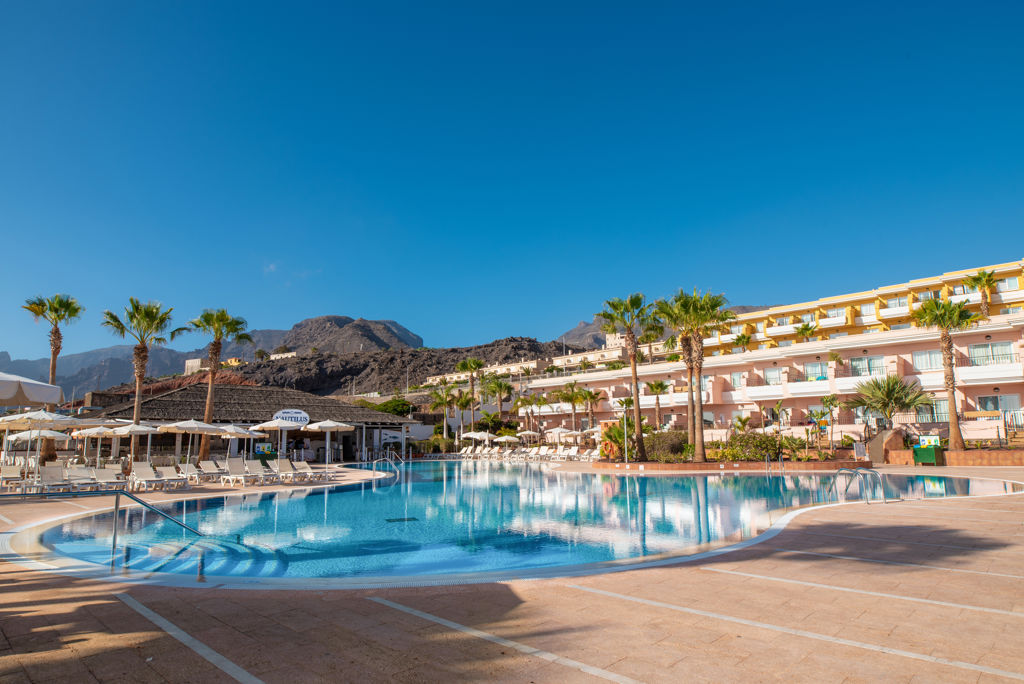 landmar-costa-los-gigantes-family-resort