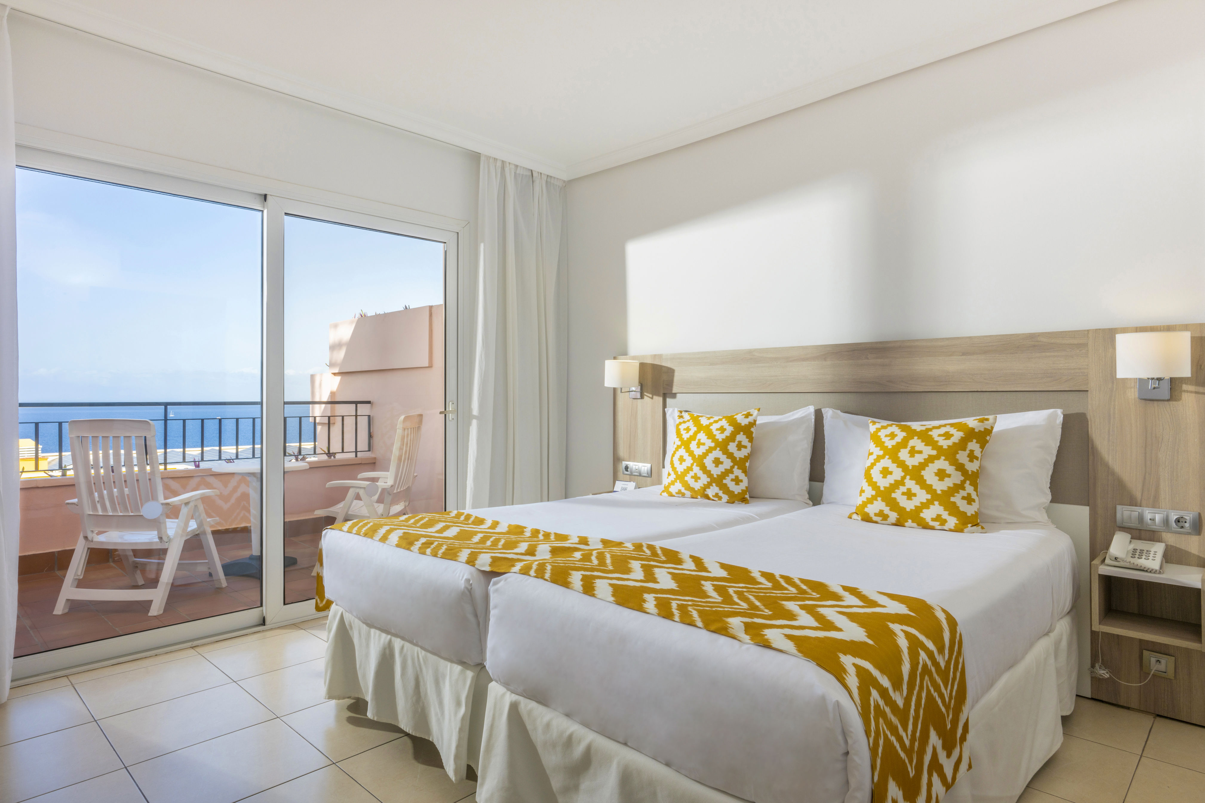 Landmar Costa los Gigantes Family Resort