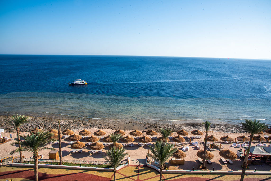 Sunrise Remal Beach Resort
