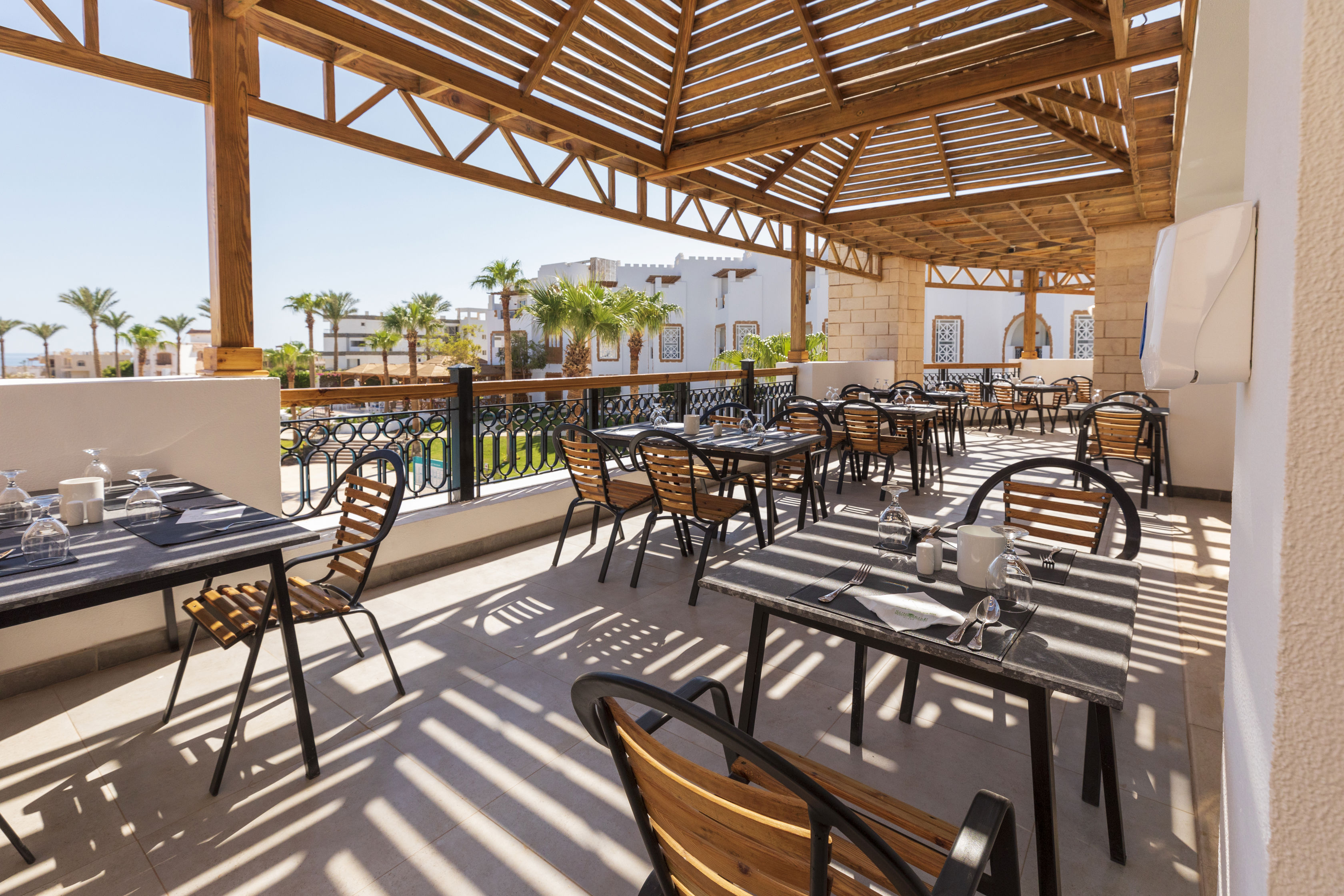 Sunrise Remal Resort