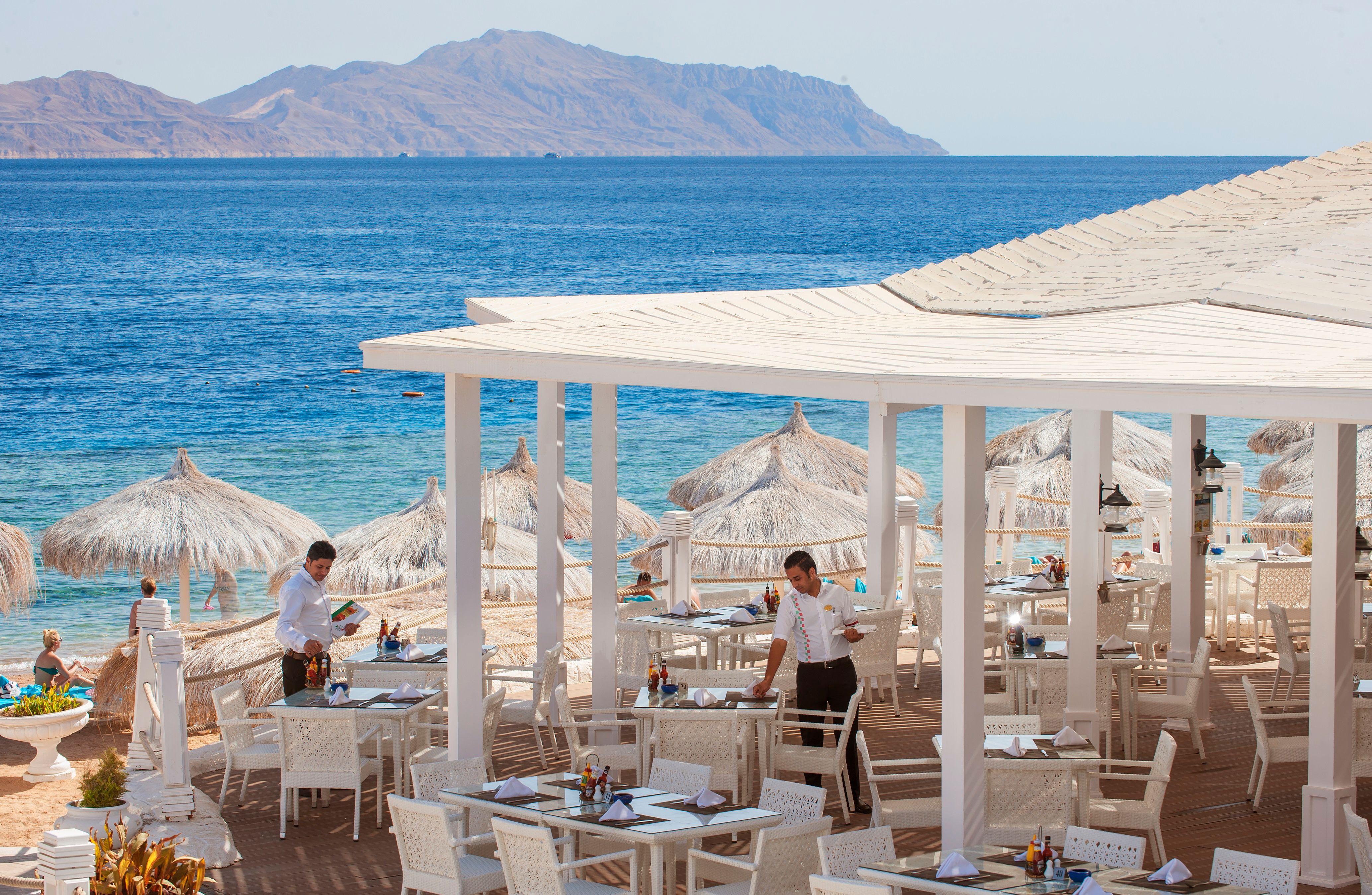 Sunrise Arabian Beach Resort Grand Select