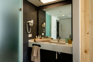 Taimar Hotel