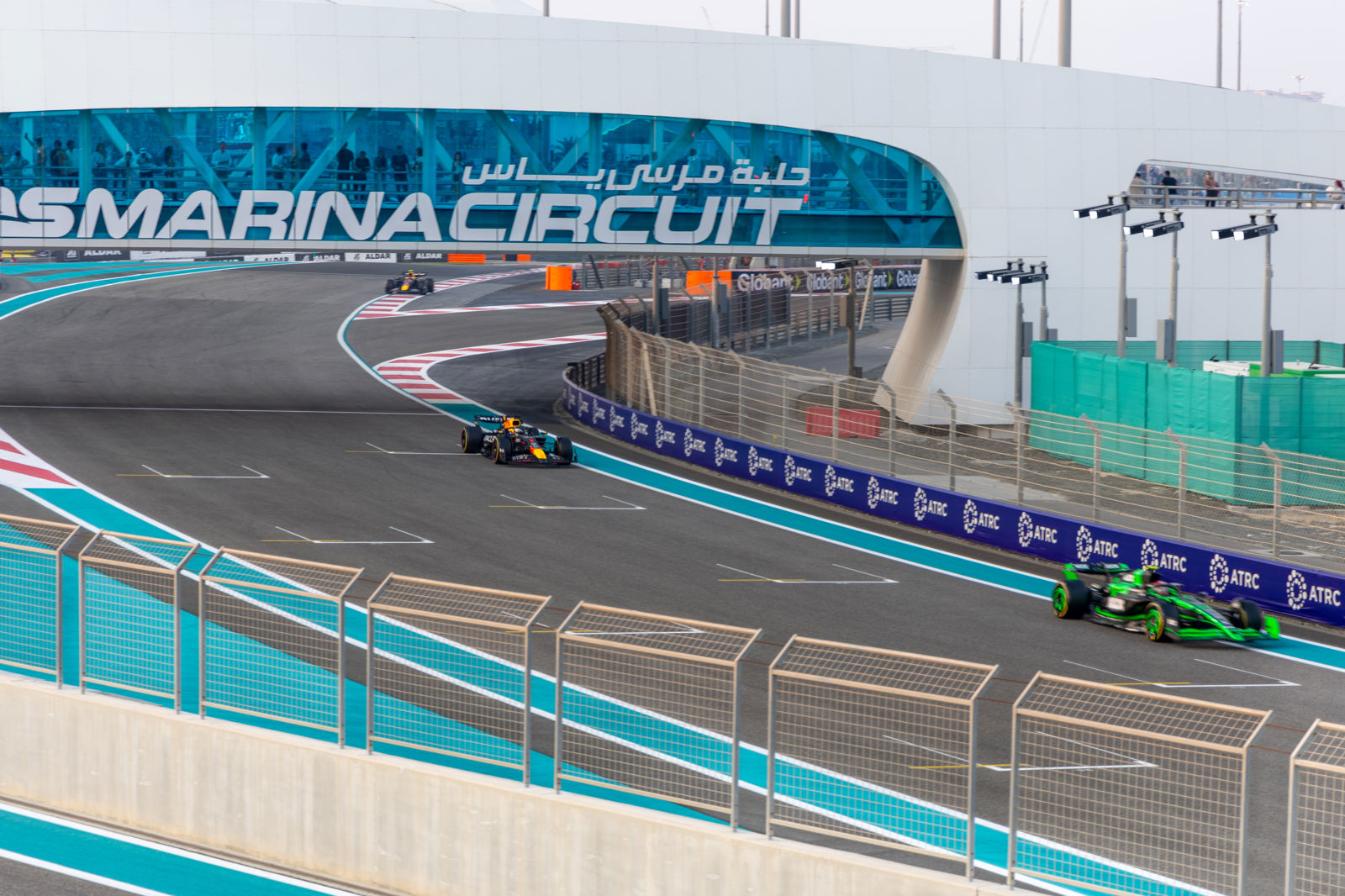 Formel 1 Grand Prix i Abu Dhabi med Emirates slide 1