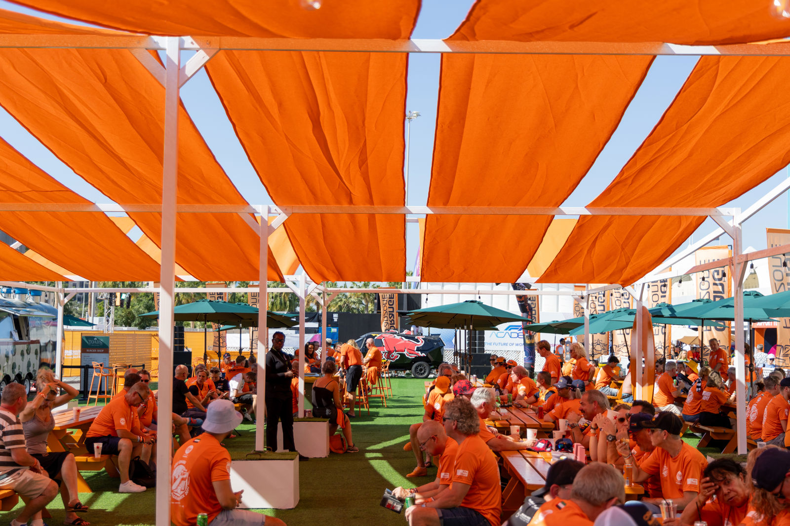 Formel 1 Grand Prix i Abu Dhabi med Emirates slide 5