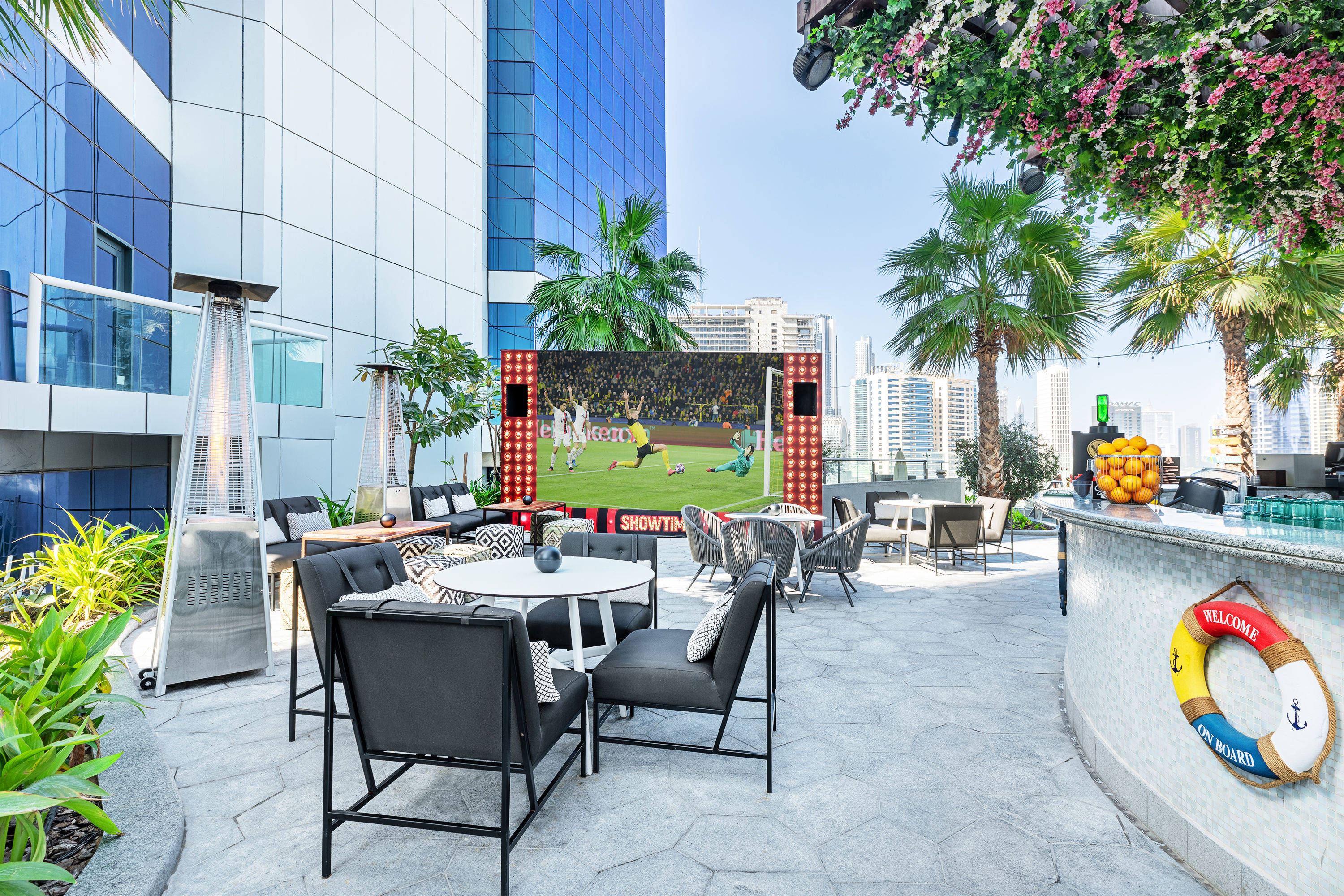 Paramount Hotel