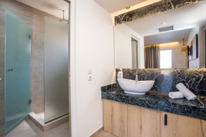 Woonvoorbeeld deluxe kamer prive zwembad