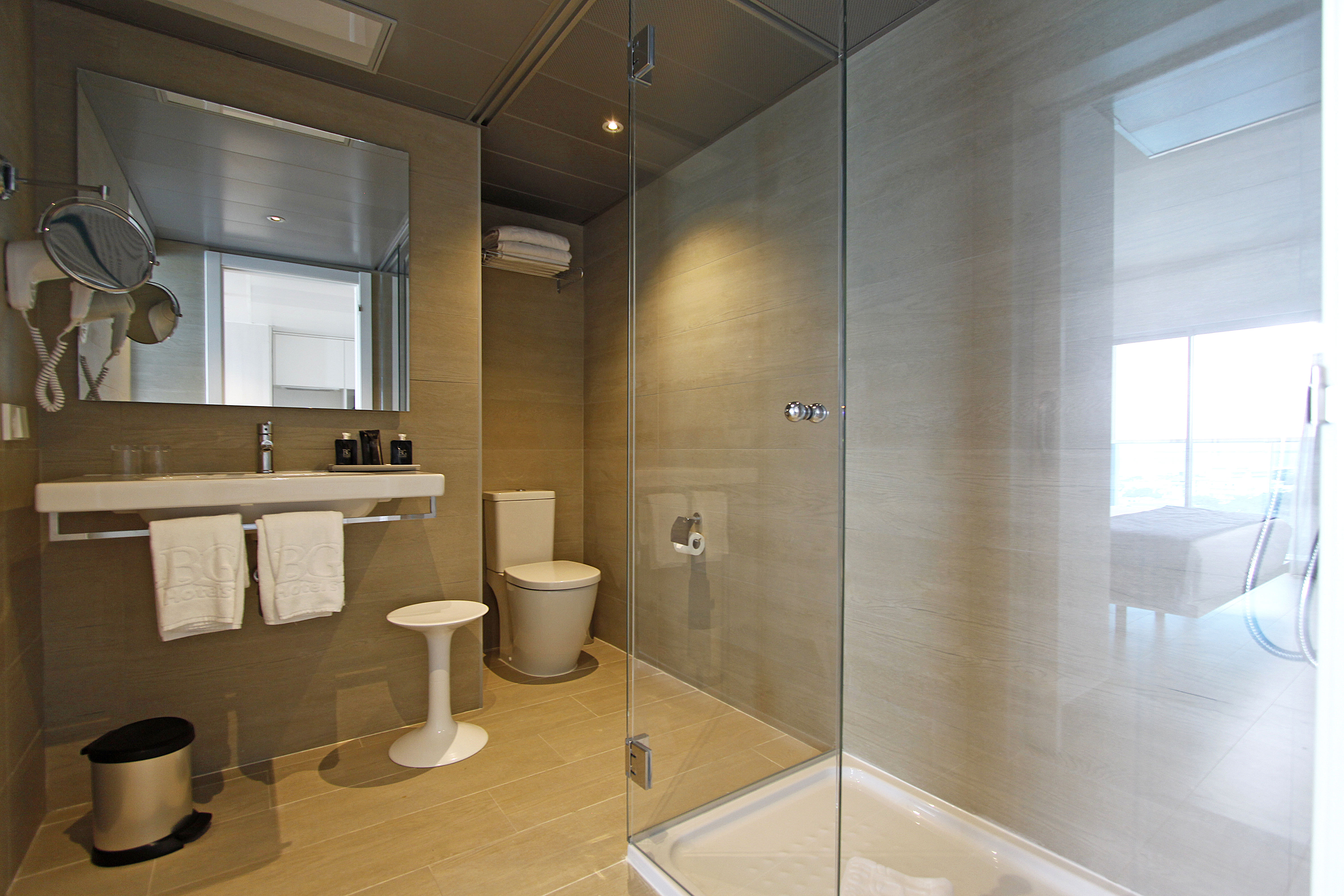 Tonga Tower Design Hotel