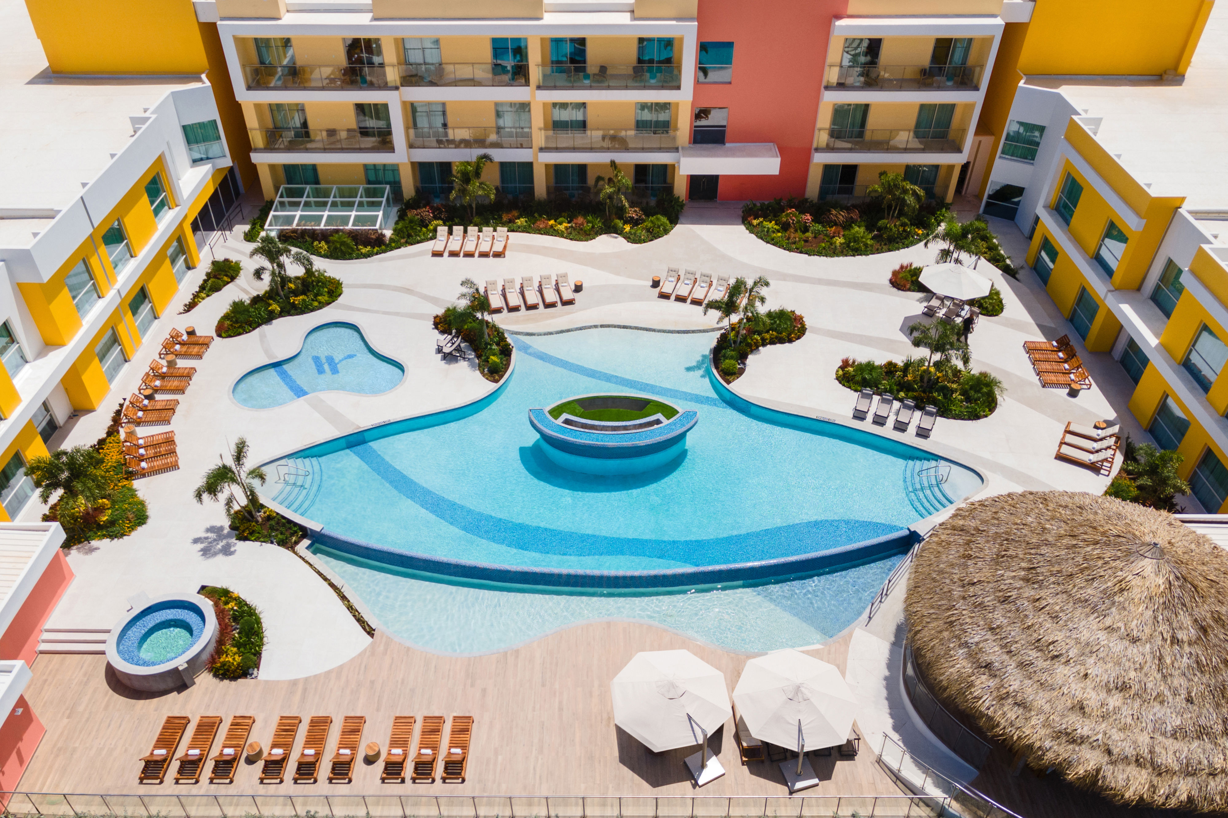 Fly & Go Courtyard by Marriott Curaçao