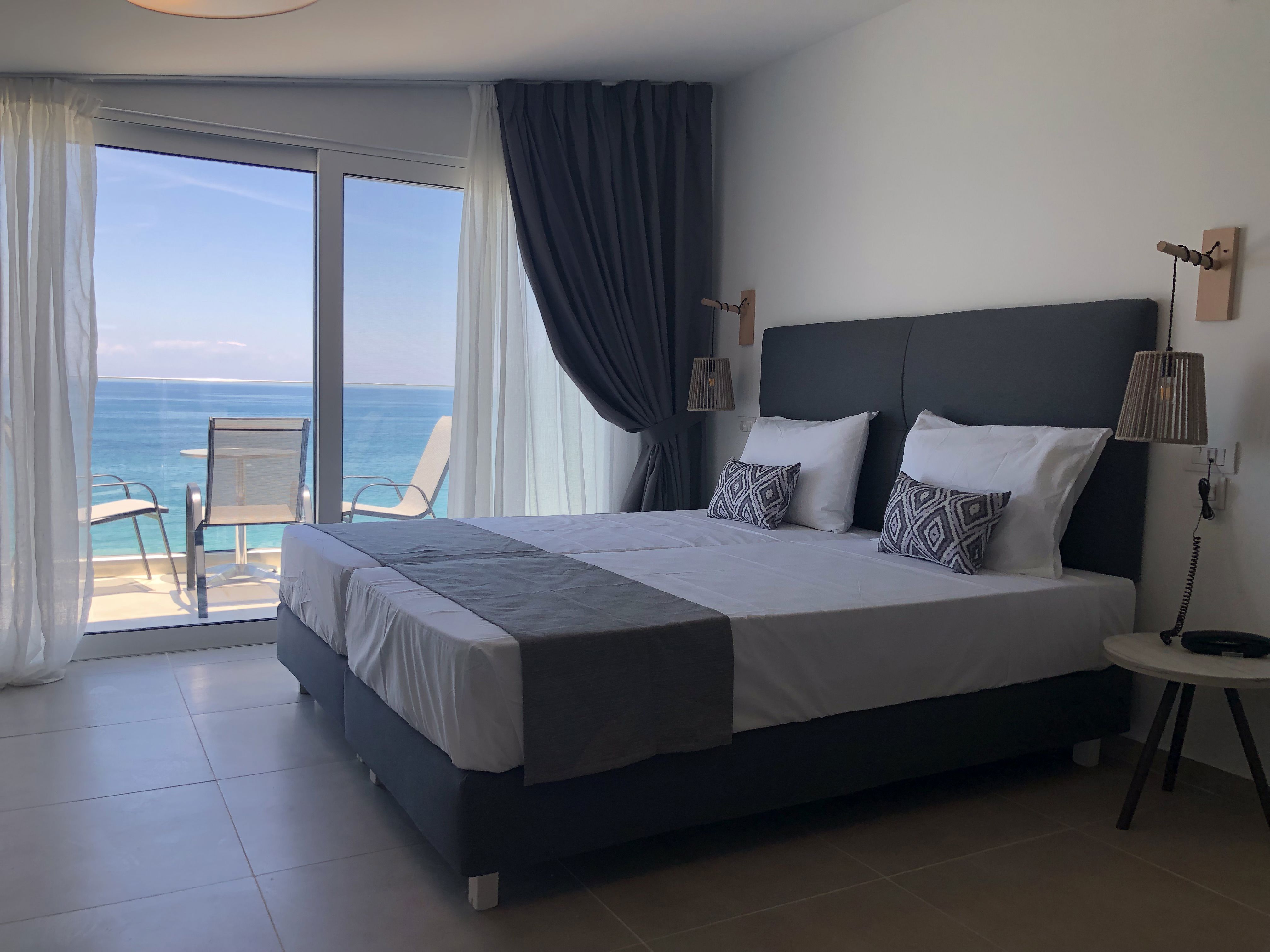 Golden Coast Resort, Tragaki