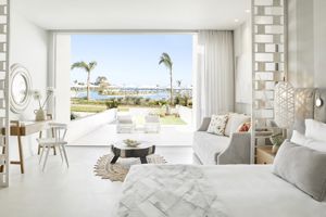 Woonvoorbeeld deluxe junior suite met privétuin