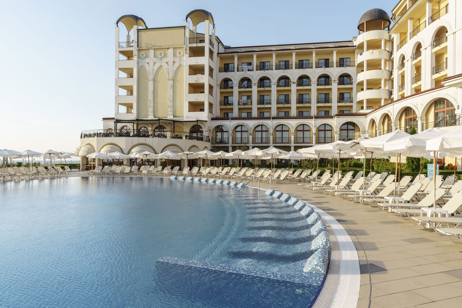 Alua Helios Bay - hovedbillede