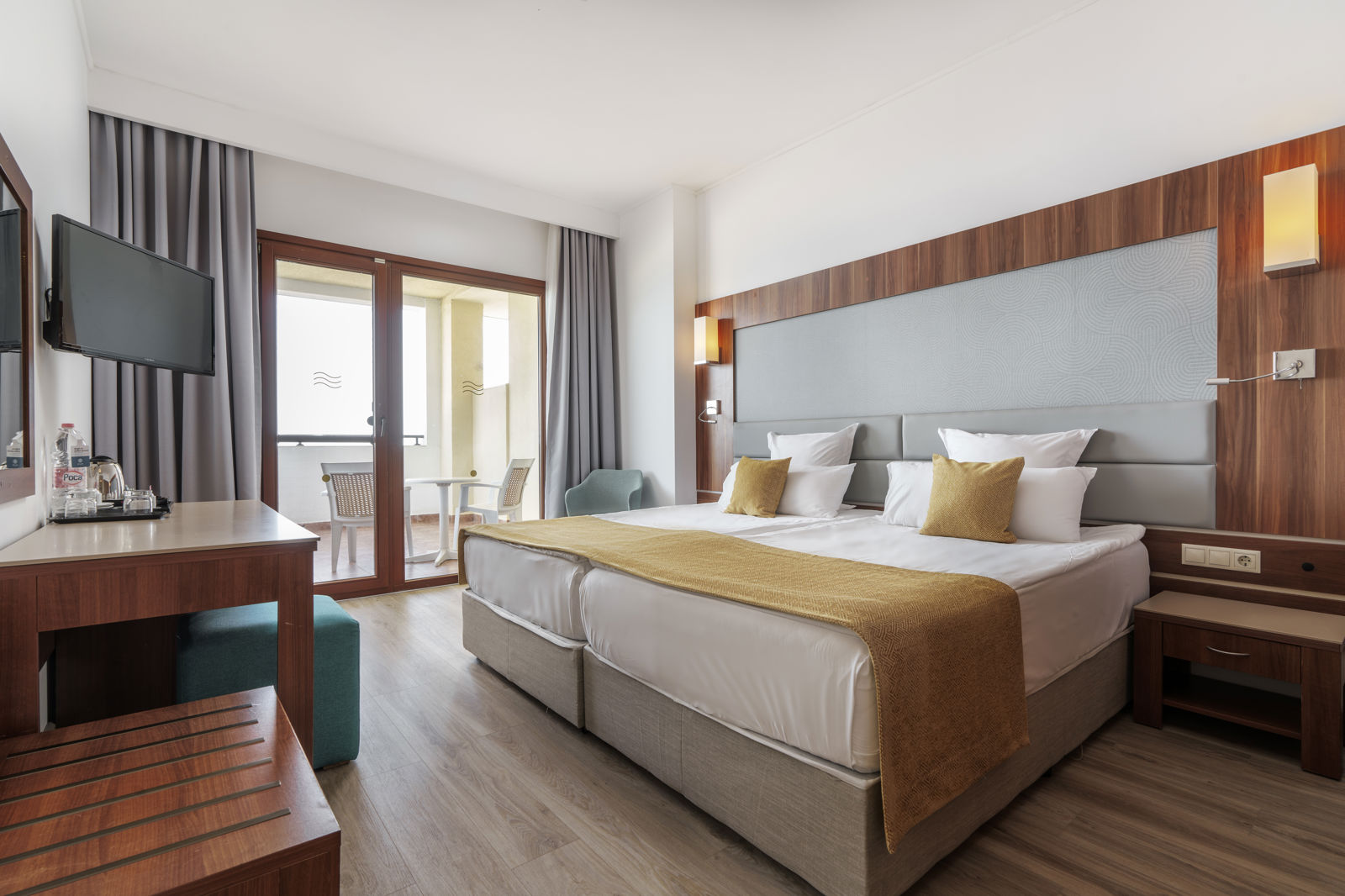 Alua Helios Bay billede 2