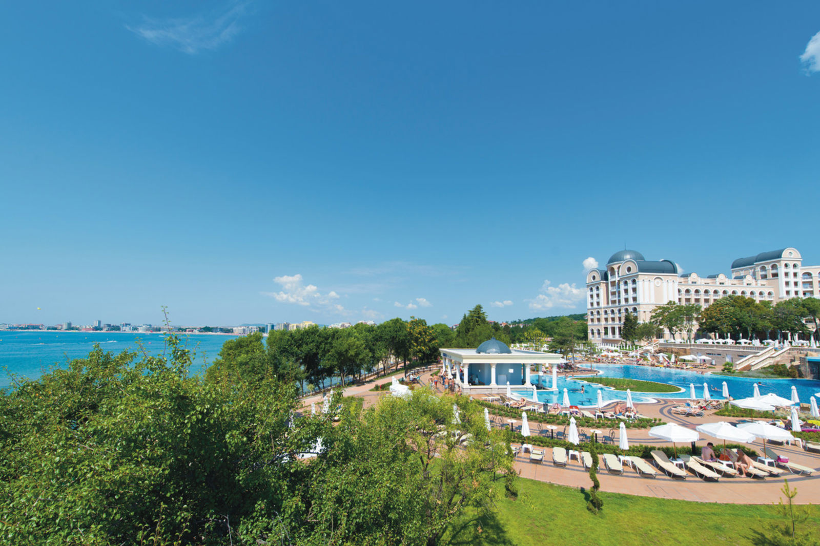 Meer info over Dreams Sunny Beach Resort  bij Corendon