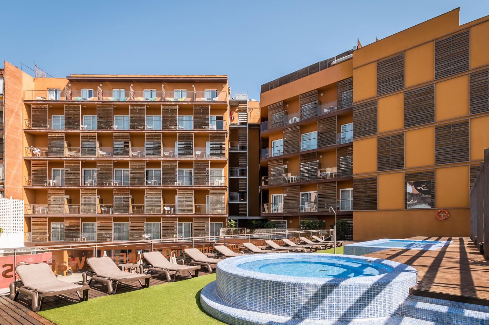 Alegria Plaza Paris Hotel