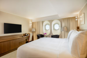 Queen Elizabeth 2 Hotel