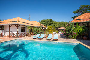 BlouBlou Bungalows