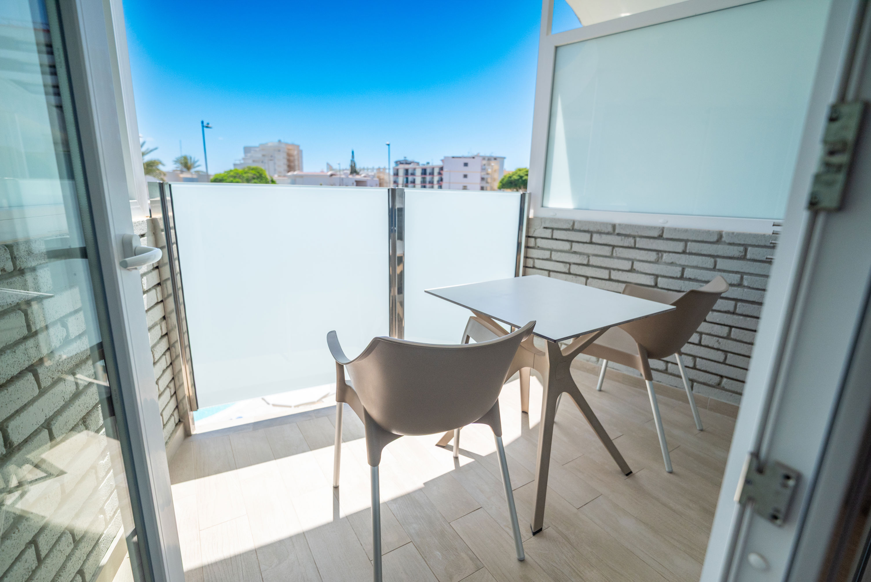 HL Suites Nardos