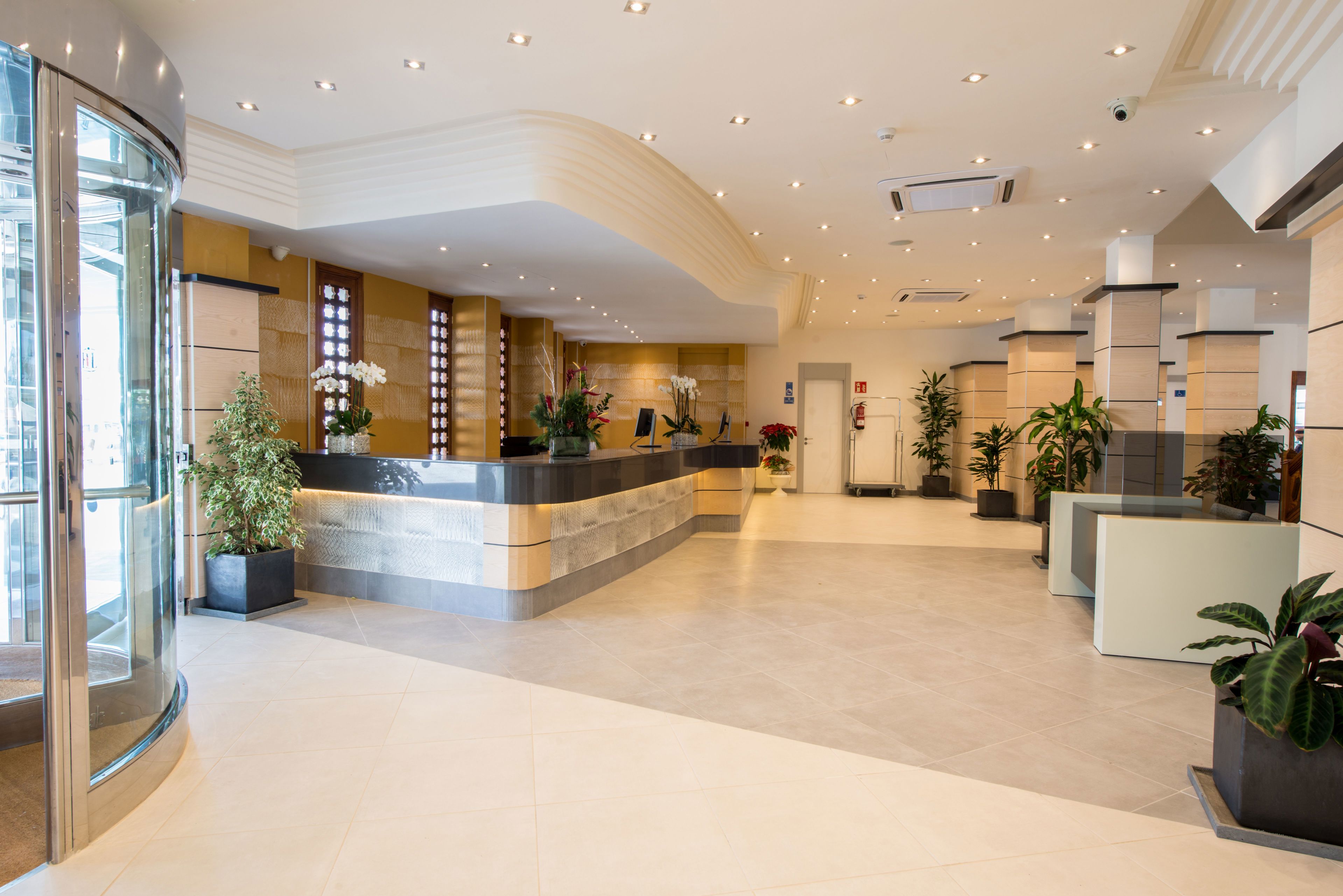 HL Suites Nardos
