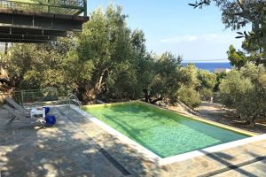 Ouzo Traditional Villa