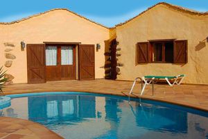 Casa Piedra Blanca
