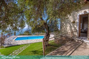 Apolis Villas & Suites