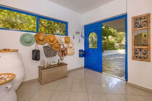 Nathalie Hotel