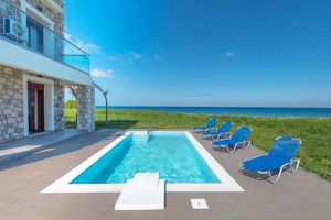 Villa Attalos