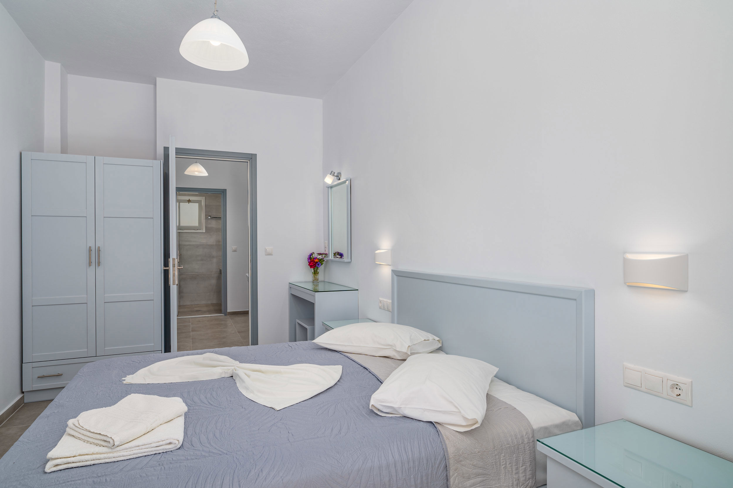 Maria Studios & Apartment