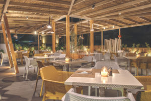 a la carte restaurant