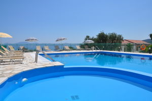 Fly & Go Yiannis Appartementen