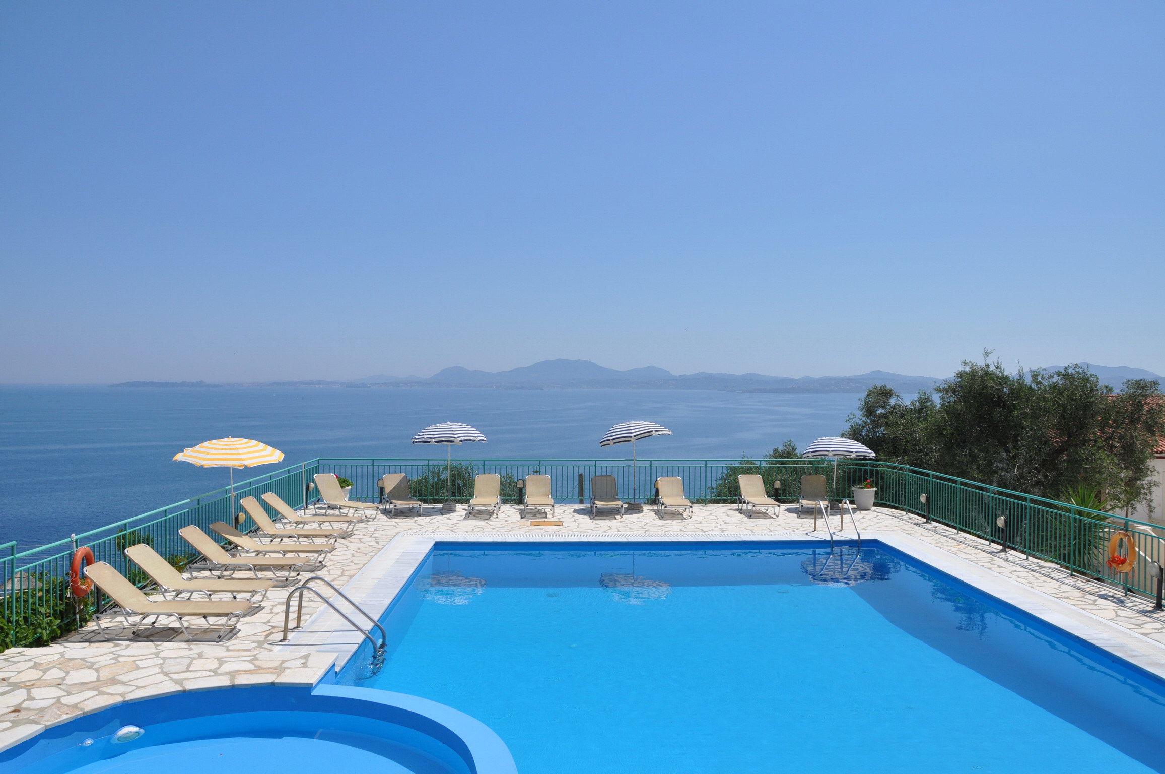 Fly & Go Yiannis Appartementen