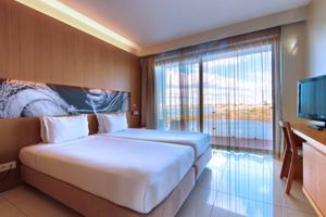 Fly & Go Aqua Hotel Riverside