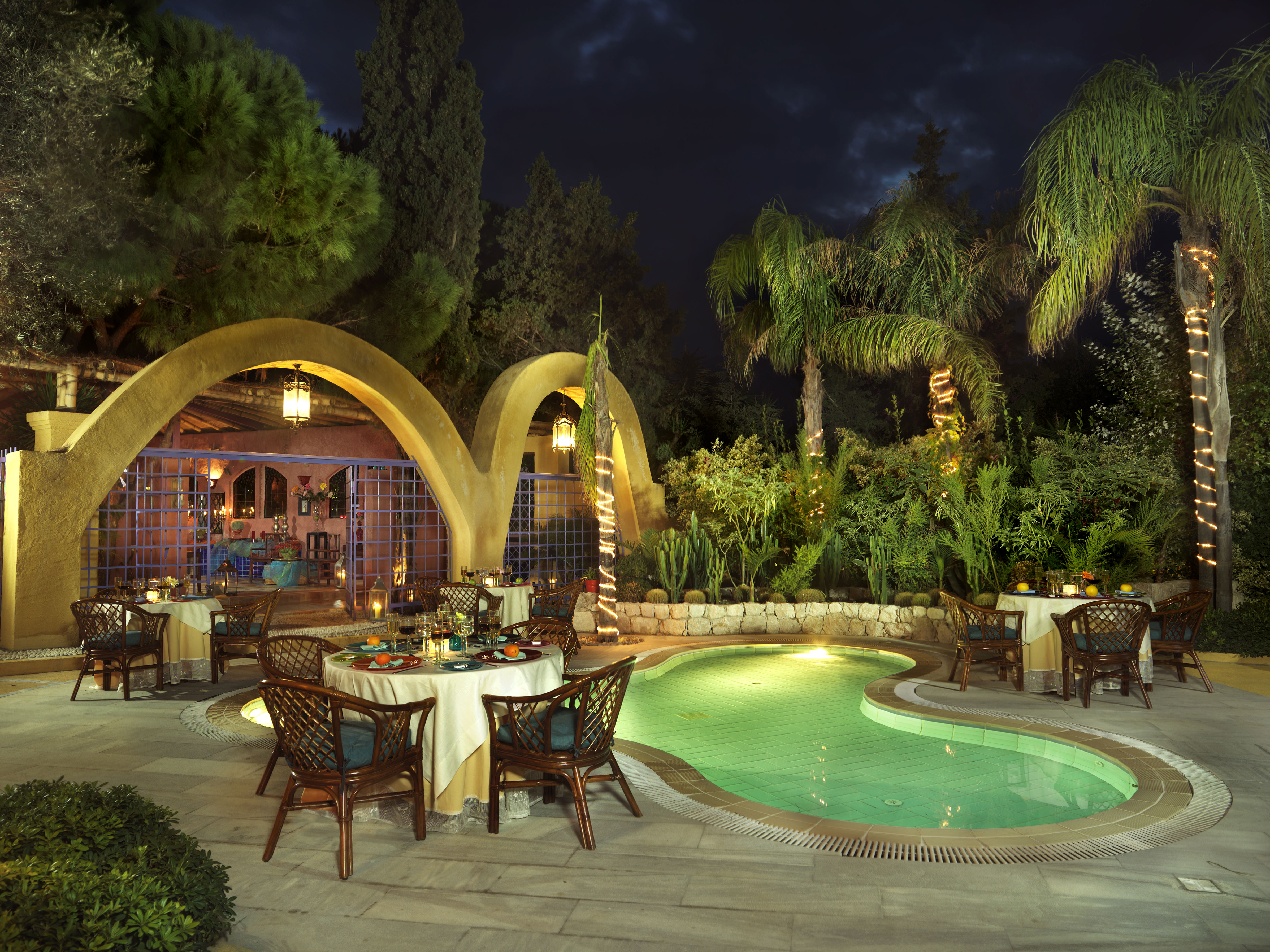 Fly & Go Dionysos Hotel